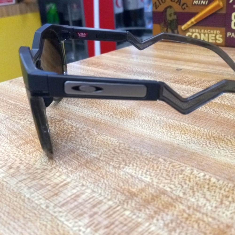 Oakley prizm lens sunglasses